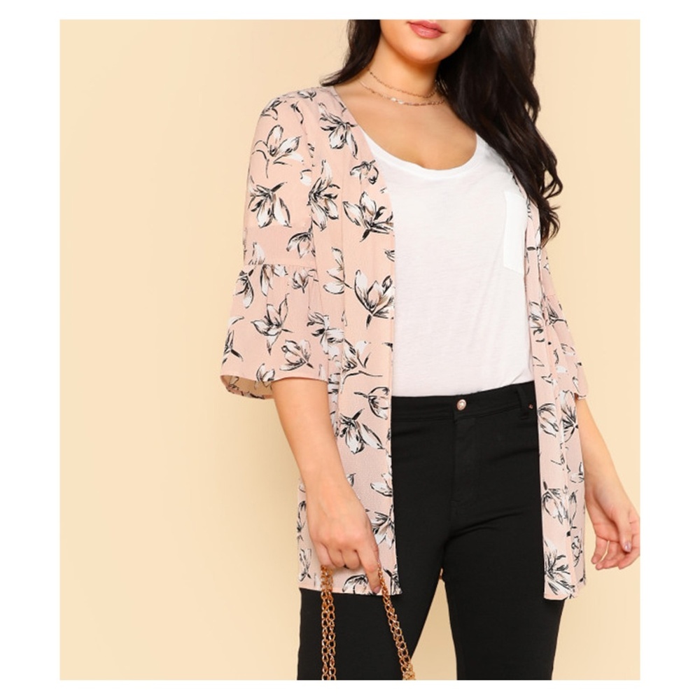 Light Pink Floral Kimono Trumpet Sleeves